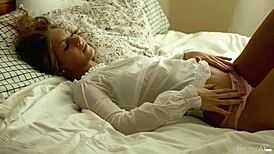 beautiful tanned teen anjelica fingers her wet pussy in lingerie solo 😘