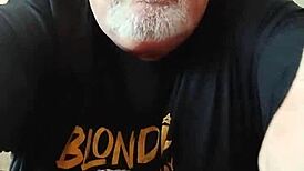 I jack off in a blondie t-shirt