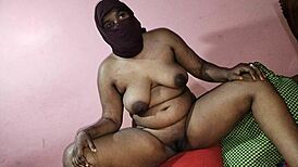 Indian College Coed in Kolkata Masturbates by Fingering Her Medium-Sized Pussy