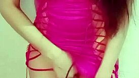 jovencita tetona latina masturbates her wet pussy squirting hard!