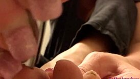 Goddess amanda gives cute barefoot foot fetish instructions for milf toes 😘