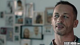 Milf Cassie Del Isla explores Barcelona, her asshole pounded rough with babe in anal