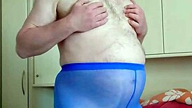 fun in blue leggings with pantyhose feet fetish and dirty talk