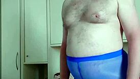 fun in blue leggings with pantyhose feet fetish and dirty talk