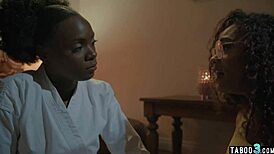 Ana Foxxx and Scarlit Scandal eat pussies together