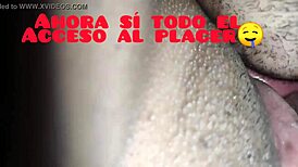 Lamiendo culo y vagina de mi esposa ecuatoriana culona en cuatro