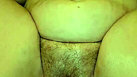 this thick milf has an amazing foot fetish