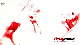 אלוהים, קירה ת'ורן לוקחת על סקווד זינים גדולים ל-DP, DAP, אוי!