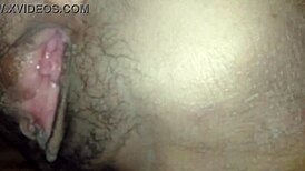 Oh putain, j'adore baiser cette chatte rasée serrée jusqu'à l'orgasme !