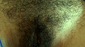 Przyłapałam pasierba, jak podgląda moją owłosioną dojrzałą cipkę