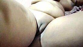 Watch this new college girl's viral video with her best friend.