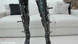 キャンディ・スコットがハードコアアナルとワイルドなDAPアクションで