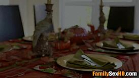 Thanks Giving Day Sex Orgy Explodes With Wild Group Action!