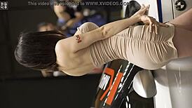 ホットソウル韓国レーシングガールがスタイルをアピール