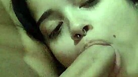 épouse soumise debora prado donne gorge profonde salope tous les soirs avant le lit 😜