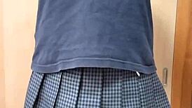 可愛いアジアンバニーガール、アナルプラグとセクシーランジェリーで乳首アクセサリーを楽しむ