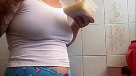 I want caresses on my big pussy while flashing outdoors