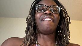 Tee Vuitton My Tease of a Curvy Girlfriend