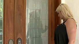 Fuck Me in Missionary Before Vacation