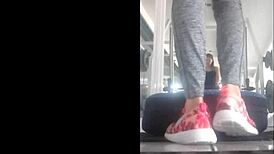 Damn, that Mexican teen’s bent over ass in leggings at gym!