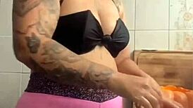 redhead bbw cums on bbc over n over again