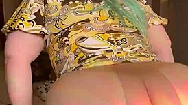 joan day flaunts her curvy big ass in see through leggings 😍