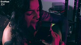 She indulges in foot worship with pantyhose and tattoos