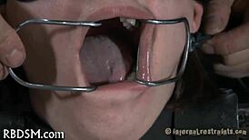 Bounded Villein Needs Hardcore Pleasuring in Femdom Scene