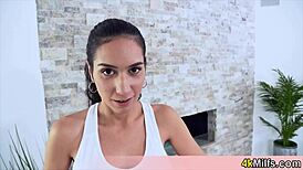 Sporty stepmom enjoys taboo fuck intensely