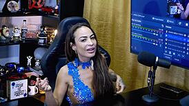 Belinha Baracho surprises host with steamy kiss