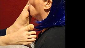 she loves to suck on my toes in this fetish feet sucking session