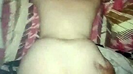 Yo sjekk denne store ræva bøyd over i doggystyle så geilt! 🔥