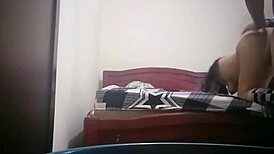 Má tchyně čeká na manžela do trojky, touží po obou čurácích v prdeli, ale šukáme hned v domácím amatéru