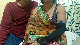 Desi Indian sexy wife ko doggystyle action mein hard banged