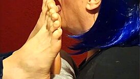 she loves to suck on my toes in this fetish feet sucking session