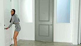 Andi Rose Begs Her Client To Fill Her Ass With Cum In Doggystyle!