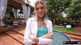 hot realtor thanks her friend for the awesome opportunity with a favor