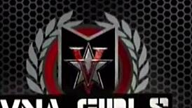 Pojď se podívat na Londýn Rivers velké kozy a prdel v cougar vášnivé show