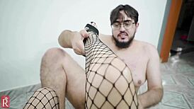 Footslave Submits to Podolatra in Backstage Milf Action