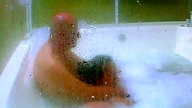 wanna see cum splash in my jacuzzi with agarabas?