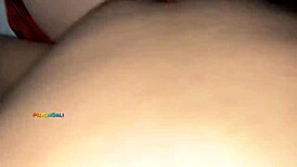 hermosa colegiala con faldita roja follada y destrozada por su ex despechada ninfomana