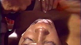 Wow! Legenden Dominique Simone knepper poker spil besætning!