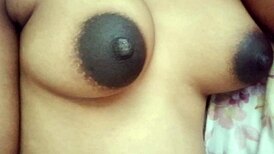 Belle-mère enceinte désire aventure en extérieur avec moi