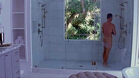 I seen Tori Black n Caprice in da hottest threesome, muff divin n cum swappin, oh man!