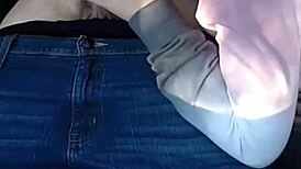 oh yeah, swallow that cum in the car blowjob pickup!