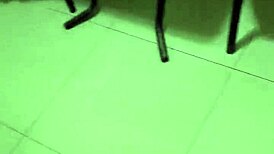 Me cojo a la sirvienta! Why is this curvy mommy screaming so loud in leggings?