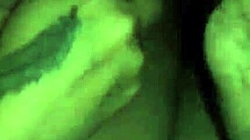 moden latina MILF bøyd over for hard doggystyle av ung 18+ kar