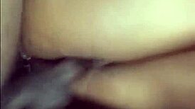 Africká mladá děvka 18+ tvrdě ošuká s výstřikem do těsné kundy