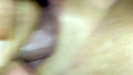 น้ำเงี่ยนพุ่งเข้าไปในปากเธอ!