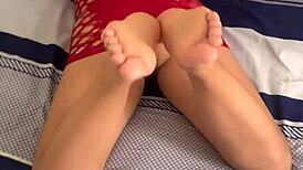 계동생 폰 만지작거리는 거 몰래 훔쳐봄